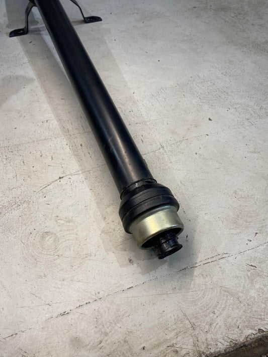 AUDI A5 8T QUATTRO DRIVE SHAFT 8W0521101
