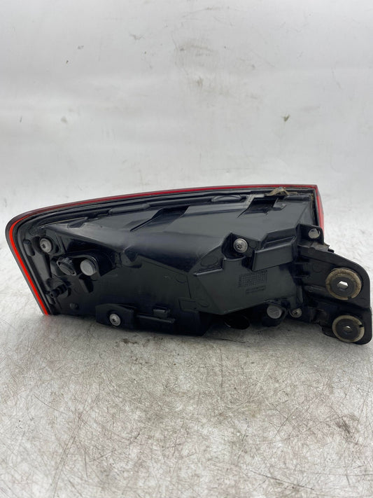 AUDI A5 8T REAR RIGHT OUTER TAIL LIGHT 8W6945092