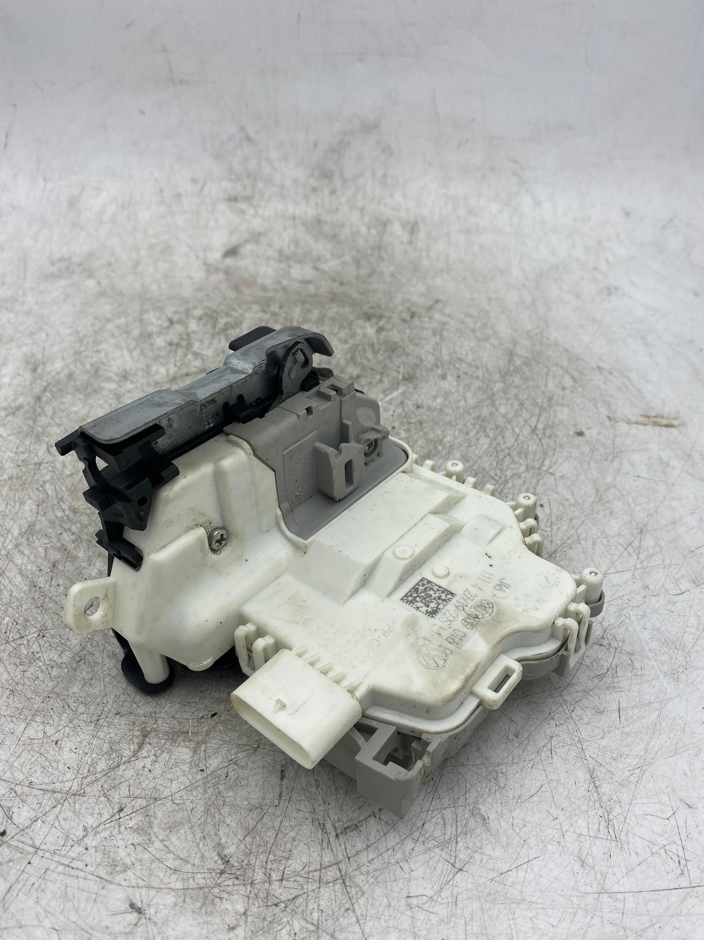 AUDI A5 8T REAR RIGHT DOOR LOCK ACTUATOR 8X2839016