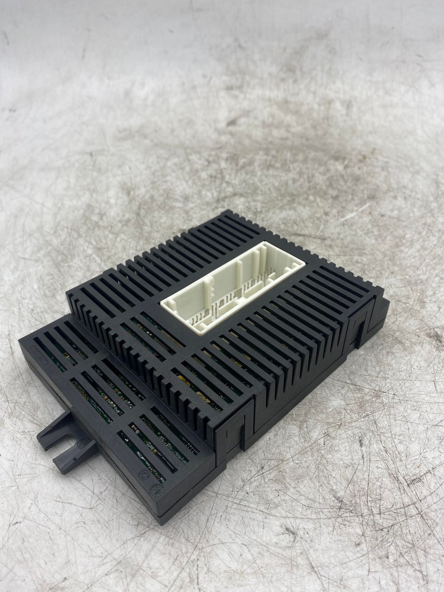 BMW 5 SERIES E60 LIGHT CONTROL MODULE 9154943