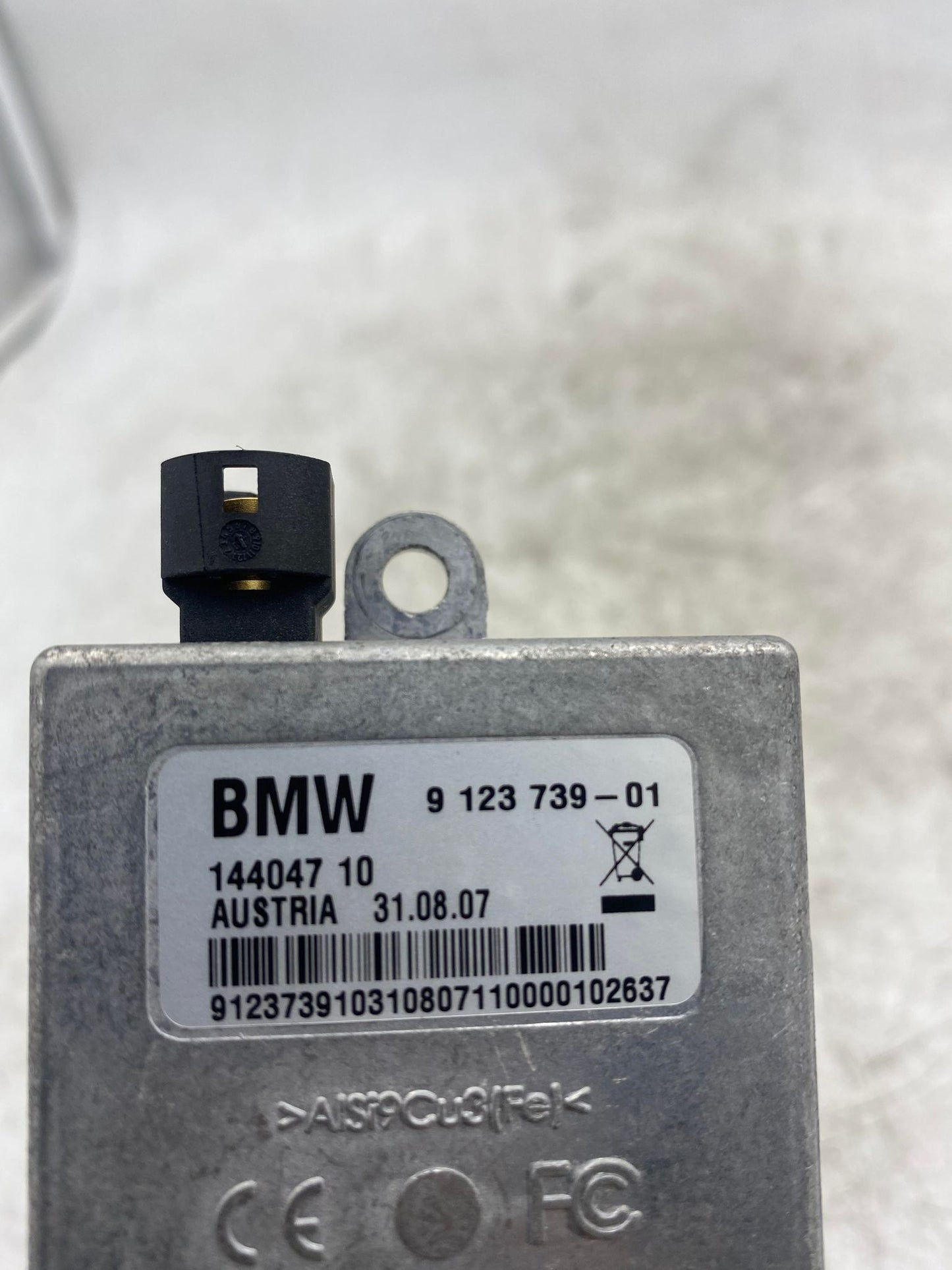 BMW 3 5 X SERIES RADIO NAVIGATION USB HUB 9123739