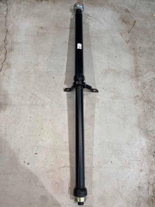 AUDI A5 8T QUATTRO DRIVE SHAFT 8W0521101