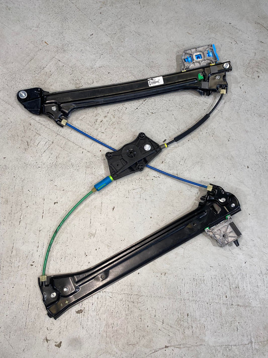 AUDI A5 8T FRONT LEFT WINDOW REGULATOR 8W8837461