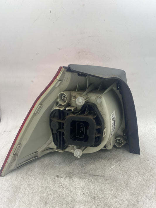 VW GOLF MK5 LHS RIGHT REAR TAIL LIGHT 1K6945075