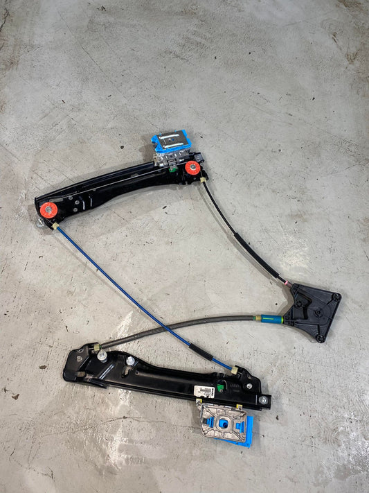 AUDI A5 8T REAR LEFT WINDOW REGULATOR 8W8839461