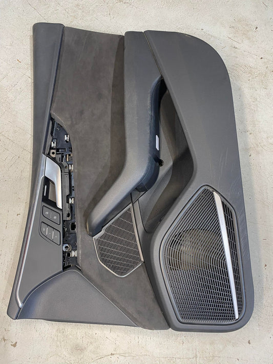 AUDI A5 8T FRONT RIGHT DRIVERS DOOR CARD