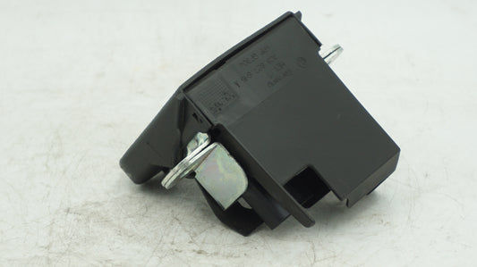VW GOLF MK5 HATCH LOCKING MECHANISM 3C9827645