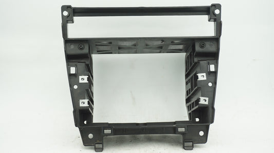 BMW 5 SERIES E60 CENTRE DASH CONSOLE BRACKET 7076082