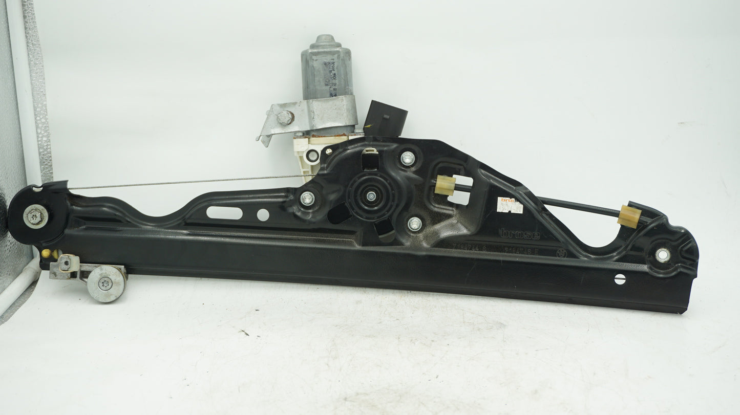 BMW 5 SERIES E60 REAR RIGHT SIDE WIDOW REGULATOR 7184744
