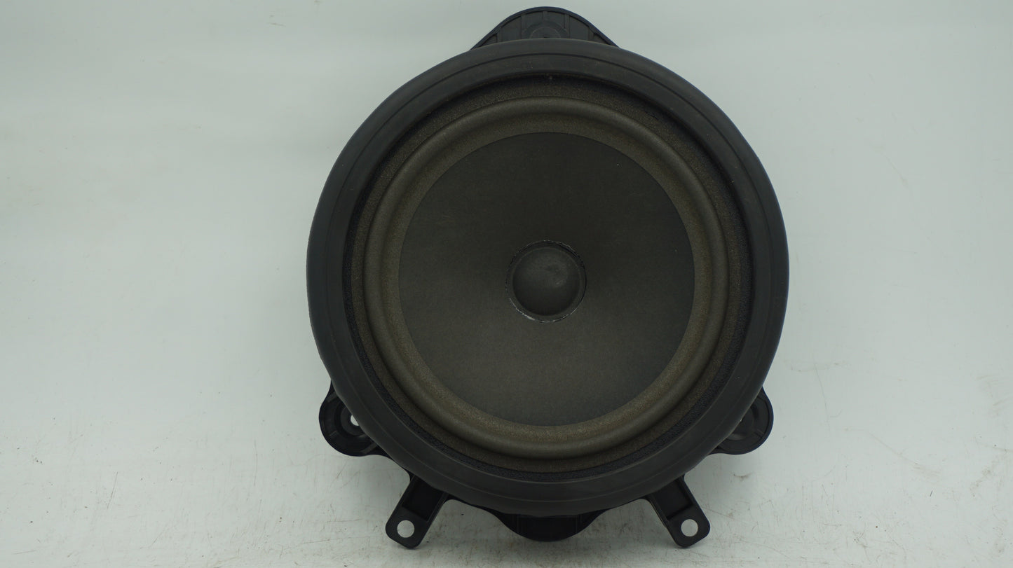 AUDI A3 8P DOOR SPEAKER 8P0035411C - LRI Autoparts