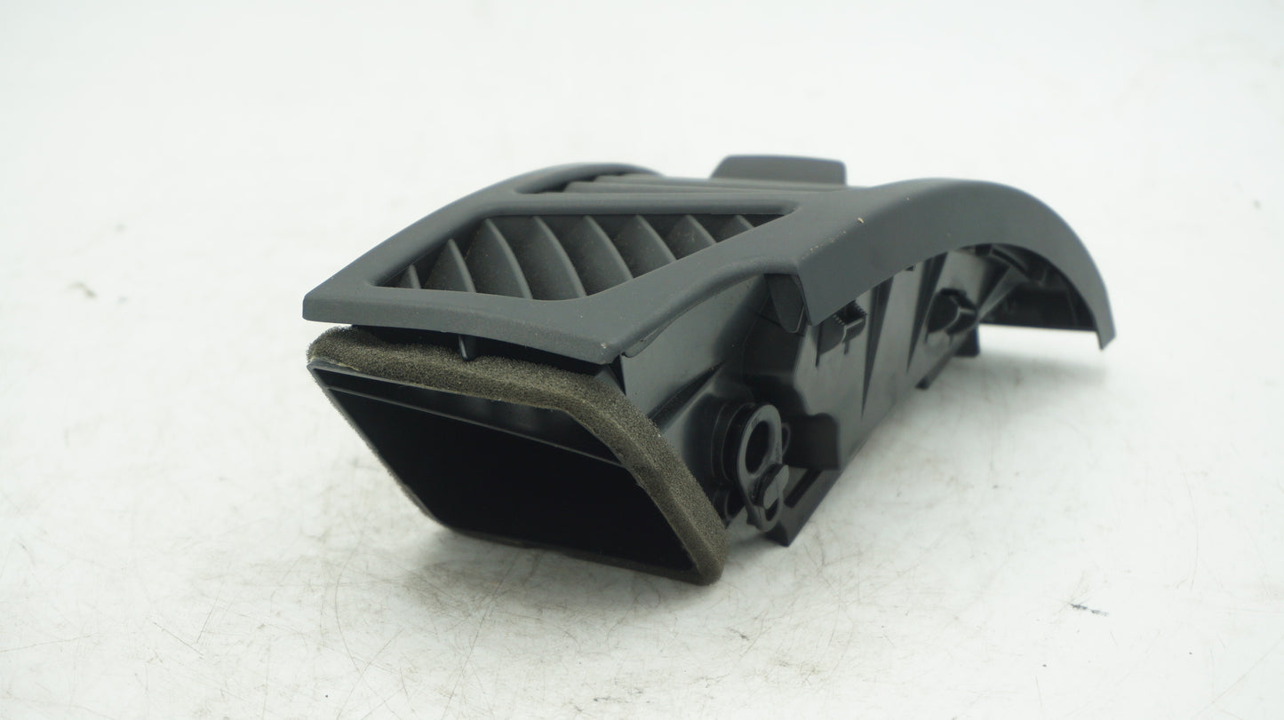 BMW E82 E87 E88 LEFT AIR VENT 7059187