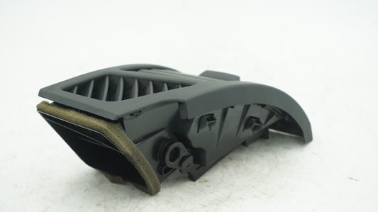 BMW E82 E87 E88 LEFT AIR VENT 7059187