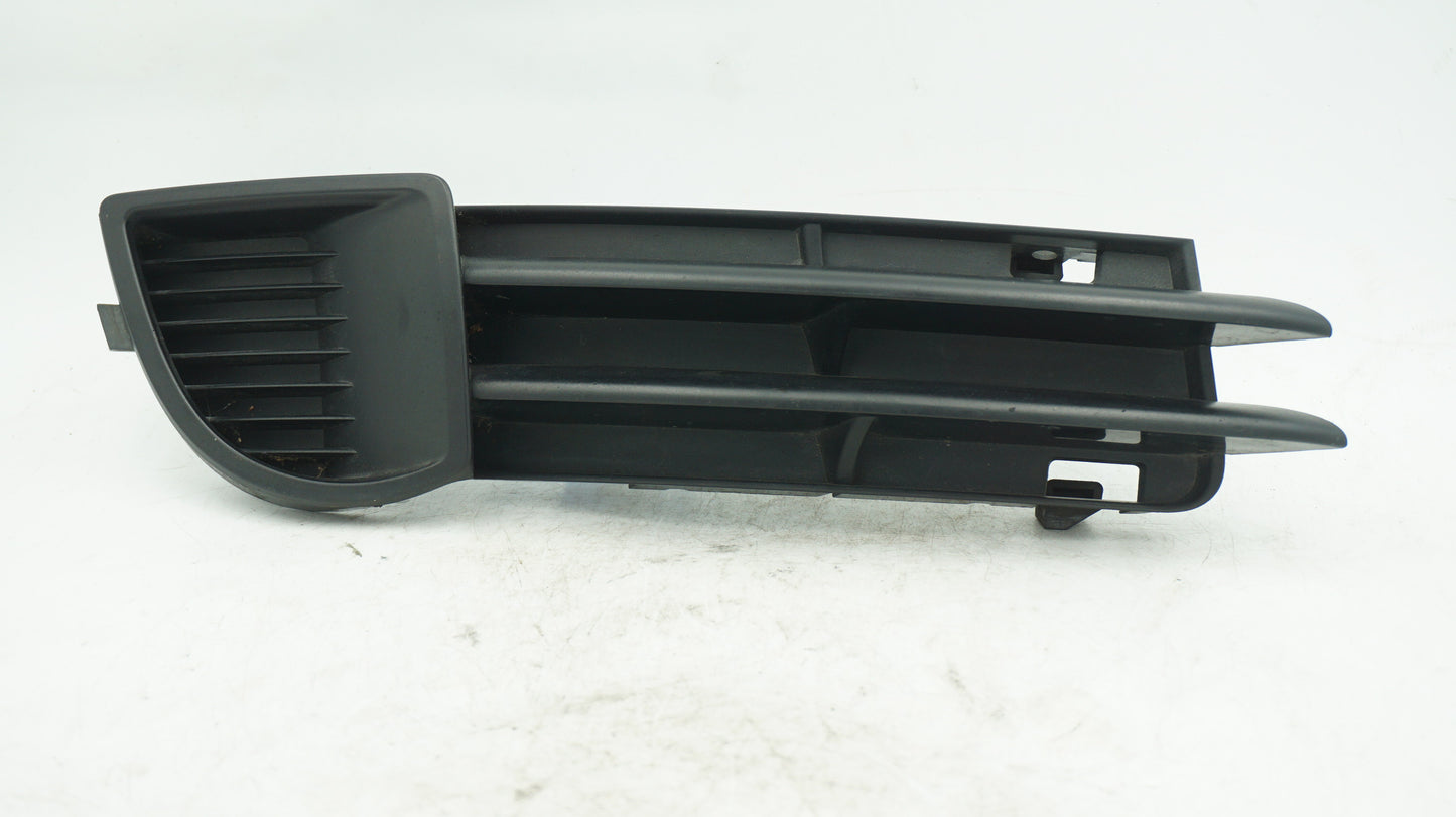 AUDI A3 8P S-LINE FRONT RIGHT BUMPER GRILL 8P4807682 - LRI Autoparts