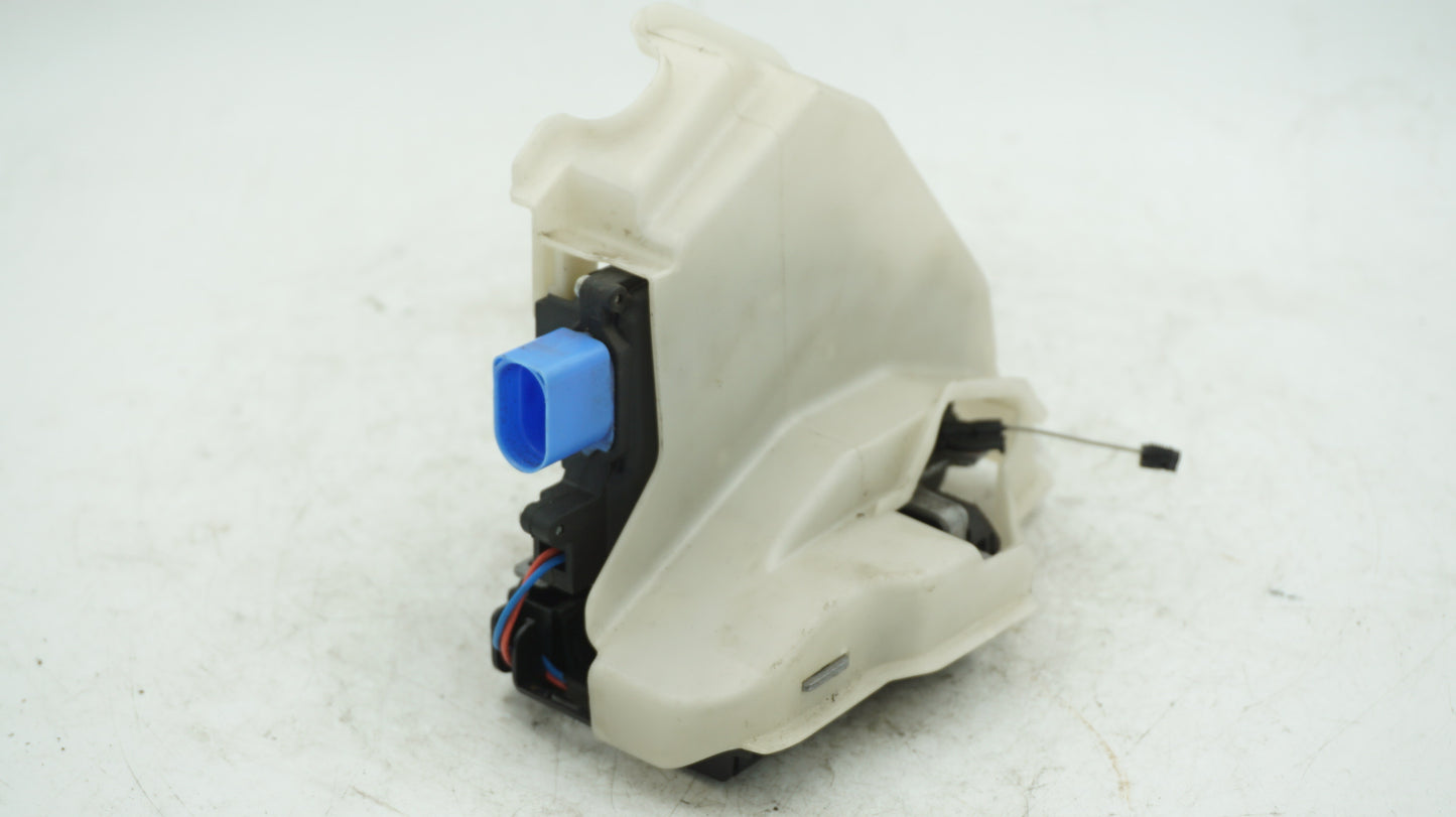 VW MK5 REAR LEFT DOOR LOCK ACTUATOR 7L0839015D