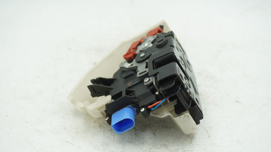 VW MK5 REAR RIGHT DOOR LOCK ACTUATOR 7L0839016D