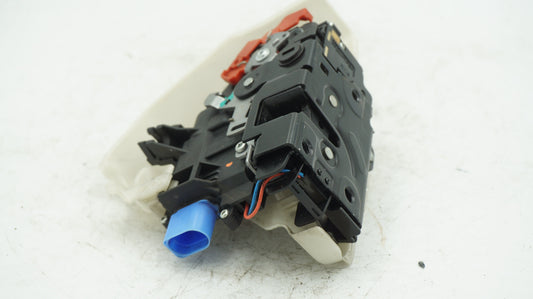 VW MK5 REAR RIGHT DOOR LOCK ACTUATOR 7L0839016D