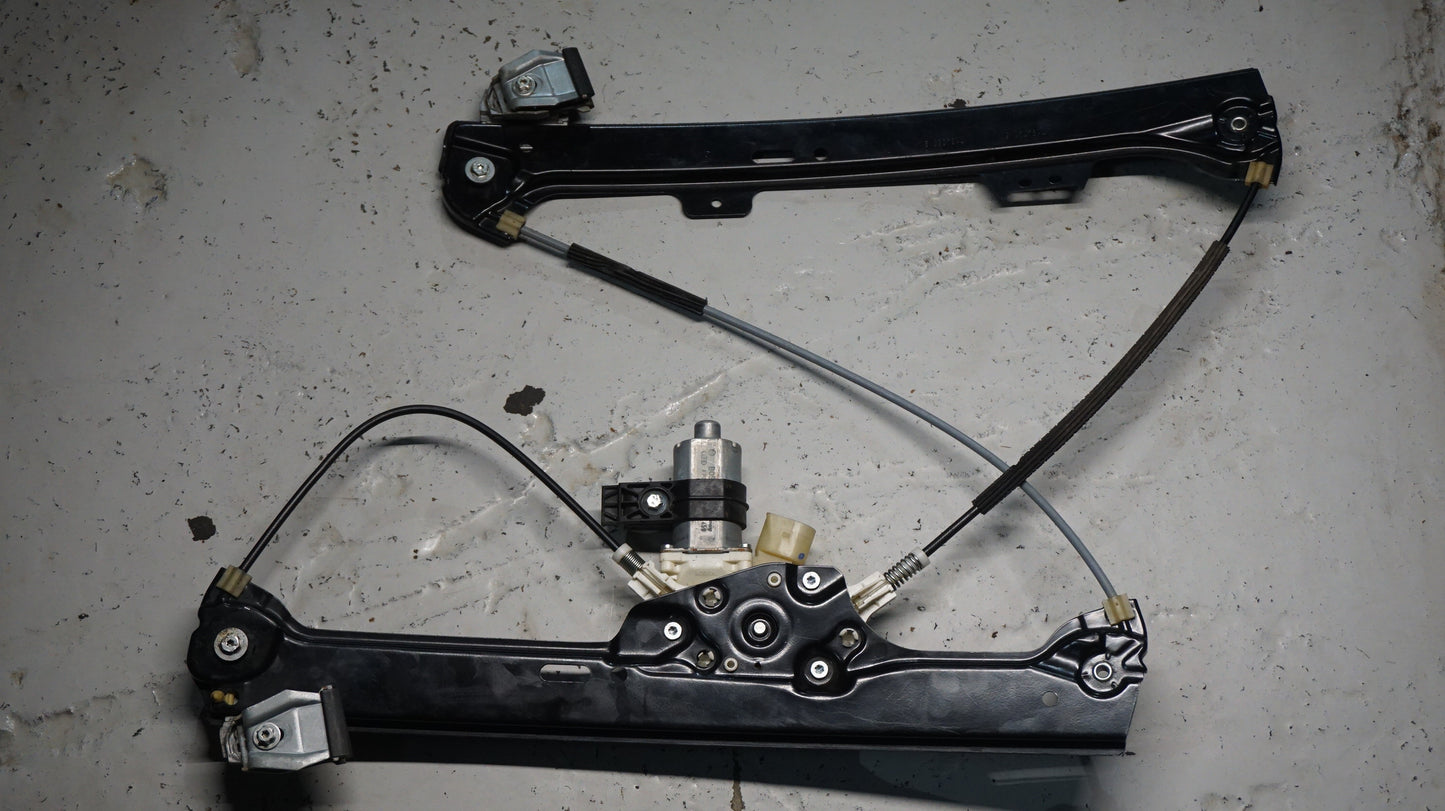 BMW 5 SERIES LHS PASSENER SIDE WINDOW REGULATOR 7184741