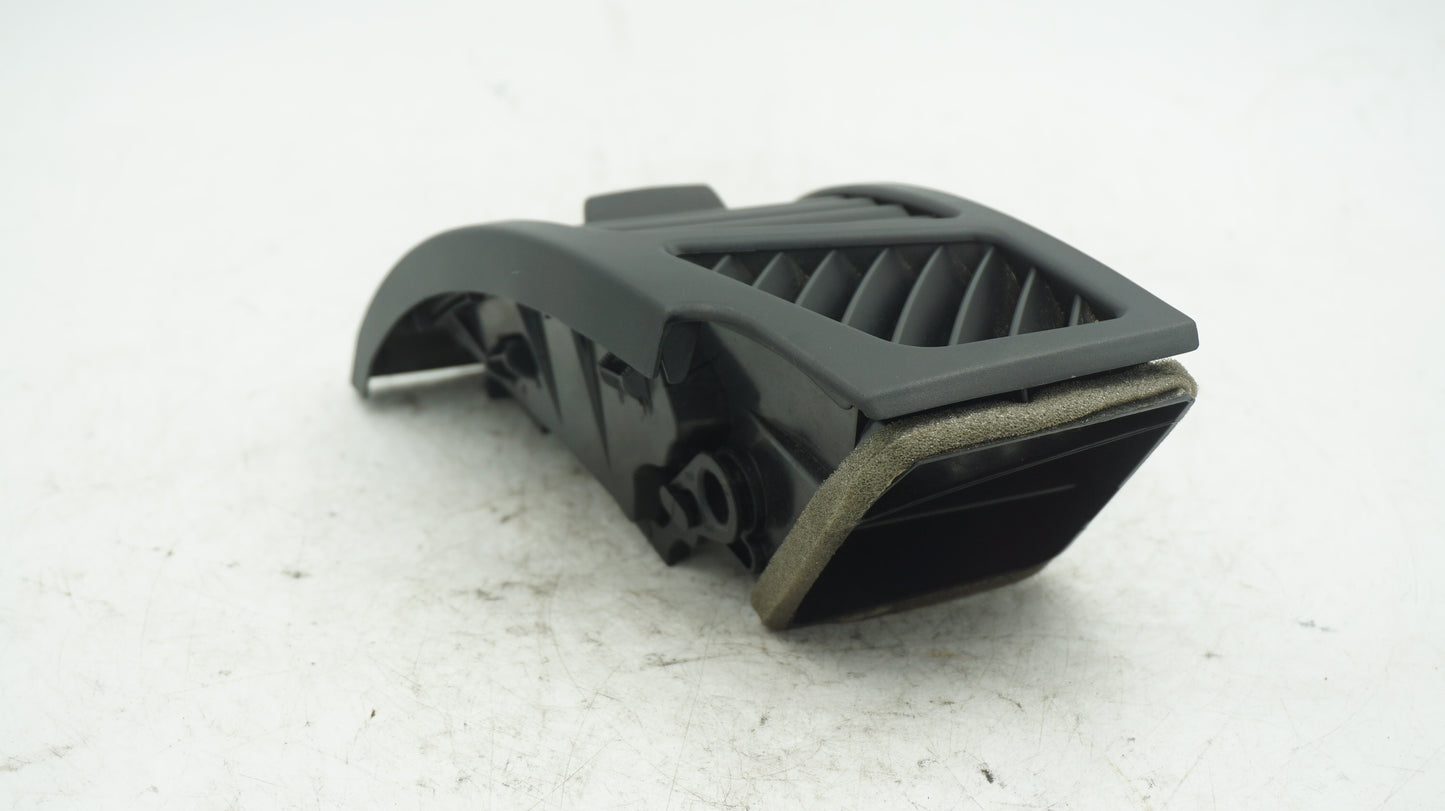 BMW 1 SERIES E82 E87 E88 RIGHT AIR VENT 7059188 - LRI Autoparts