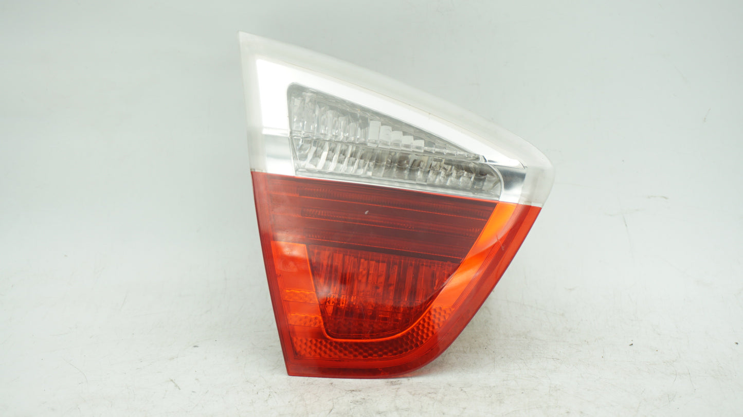BMW 3 SERIES E90 LHS INNER LEFT TAIL LIGHT 6937459