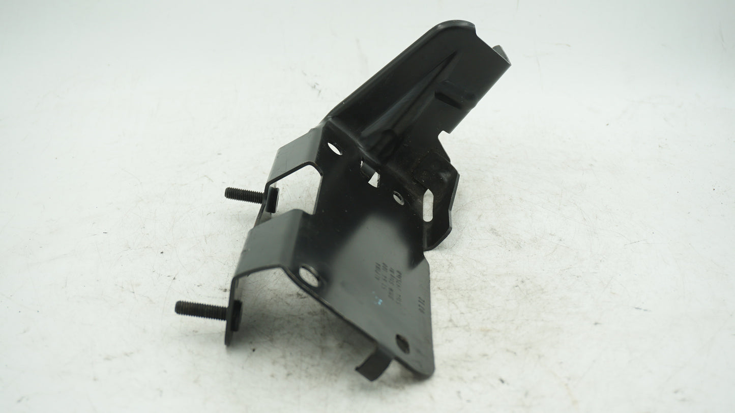 BMW E82 E88 E90 RHS LEFTT FRONT BUMPER CARRIER BRACKET 7975360