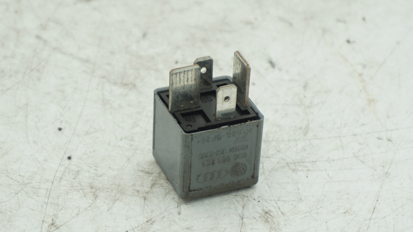 VW AUDI FUSE NUMBER 370 8D0951253