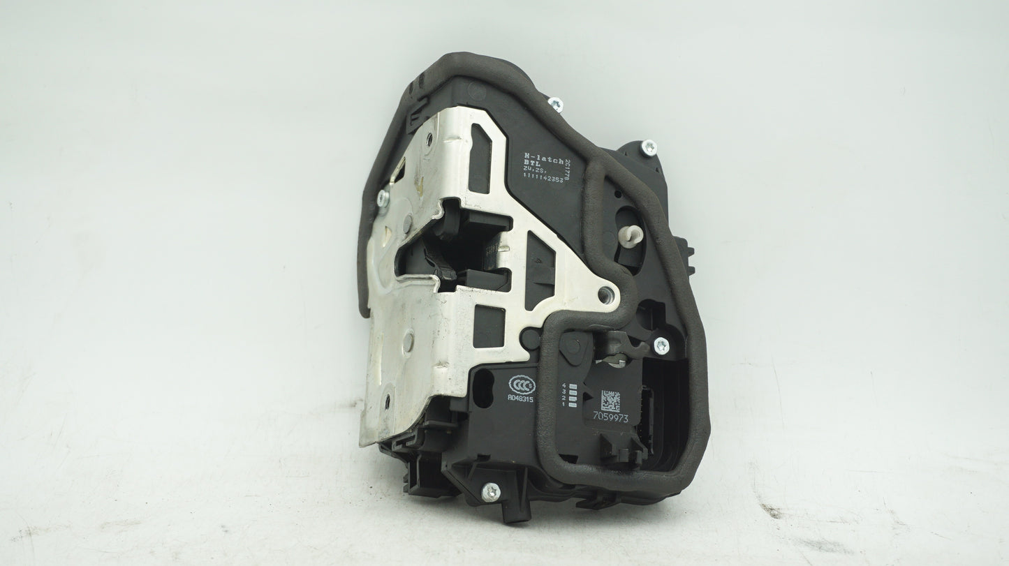 BMW 1 SERIES E82 COUPE LHS PASSENGER DOOR LOCK 7059973 - LRI Autoparts