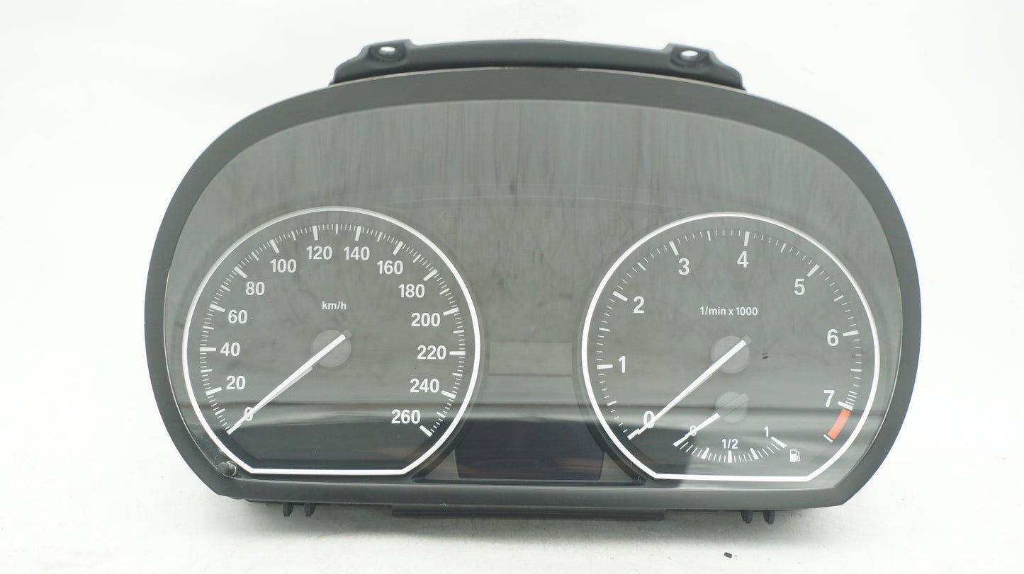BMW 1 SERIES E82 E87 E88 SPEEDO CLUSTER 6 CYLINDER 9242326 - LRI Autoparts