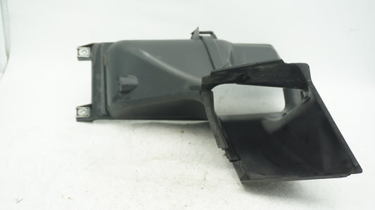 BMW 3 SERIES E92 E93 FRONT RIGHT ENGINE OIL COOLER DUCT 7161434