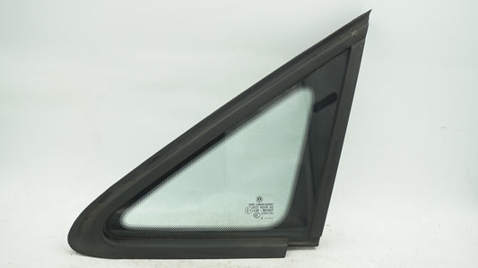 VW CADDY QUATER FRONT LEFT WINDOW 43R001057