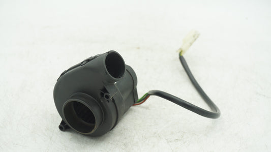 BMW 5 SERIES E39 FUSEBOX COOLING FAN 1745181