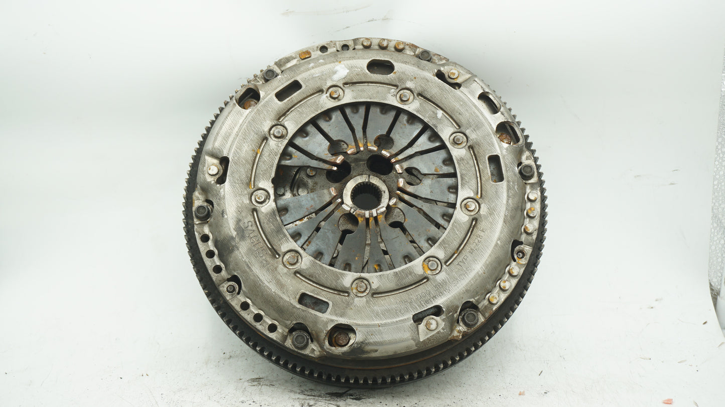 VW AUDI 1.9 TDI 2.0 TDI SINGLE MASS CLUTCH KIT USED 40,000KM - LRI Autoparts