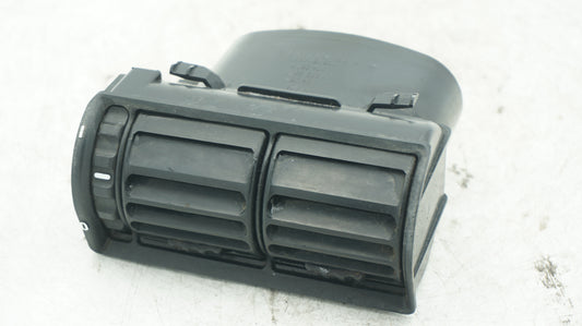 BMW E34 REAR CENTRE AIR DUCT VENT 1375561
