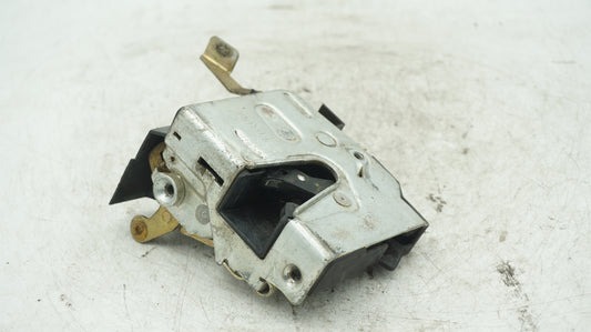 BMW 5 SERIES E34 FRONT RIGHT DOOR LOCK 8181744