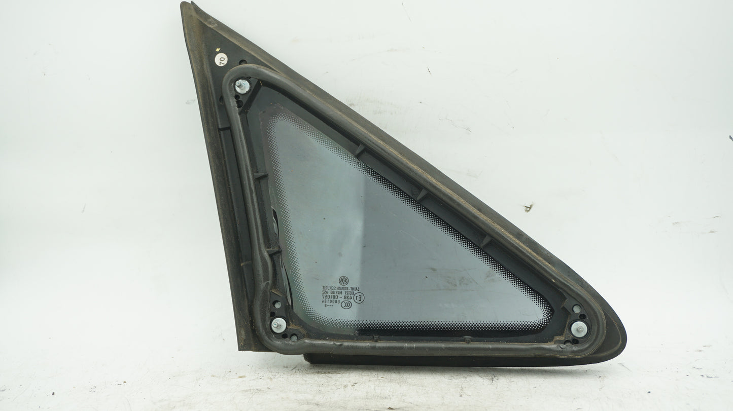 VW CADDY QUATER FRONT LEFT WINDOW 43R001057