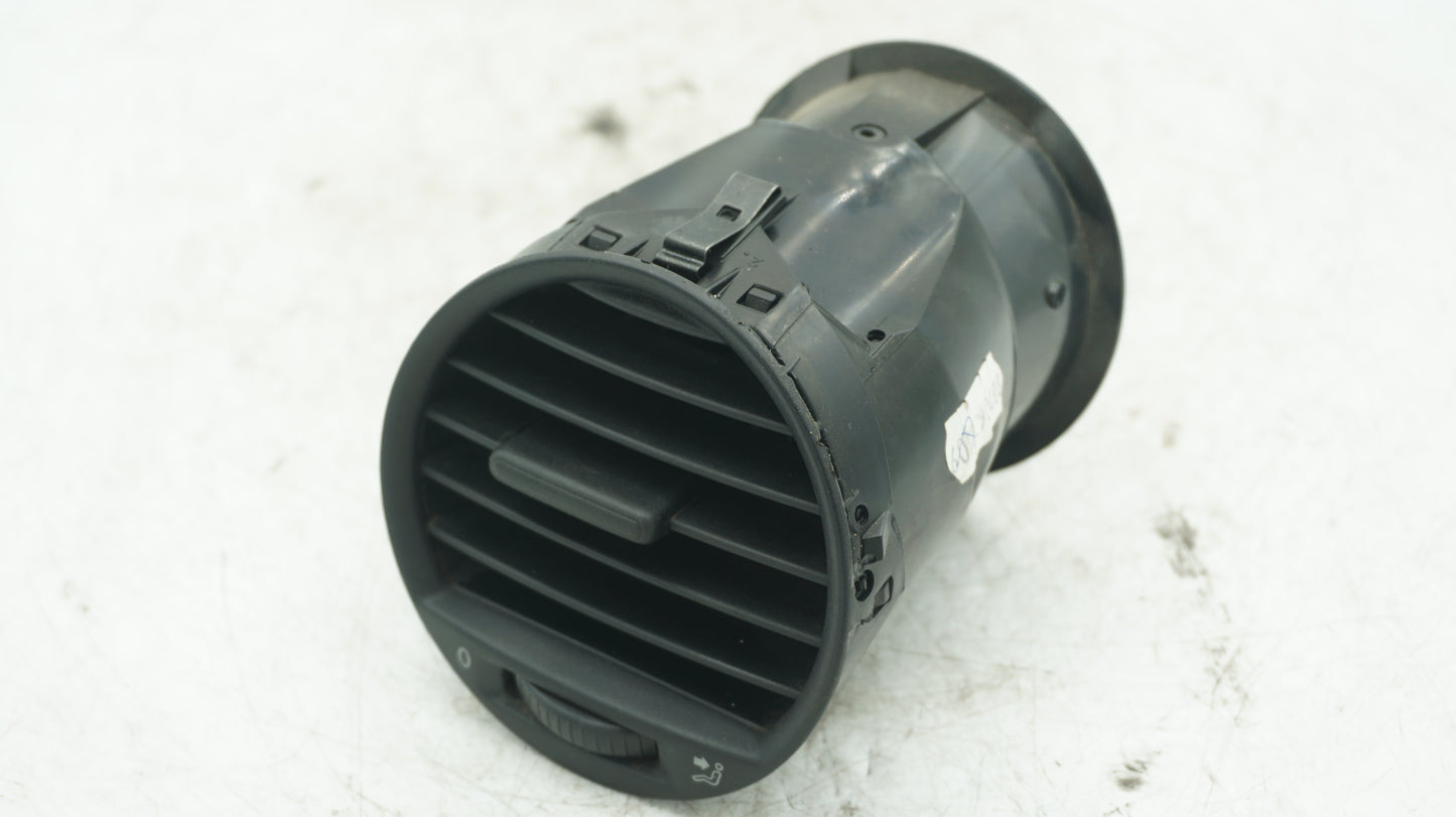 VOLKSWAGEN CADDY DASH AIR VENT 2K0819703B - LRI Autoparts