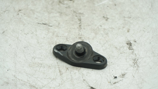 VW CADDY RIGHT SLIDING DOOR CATCHING PLATE LOCKING 2K0843843