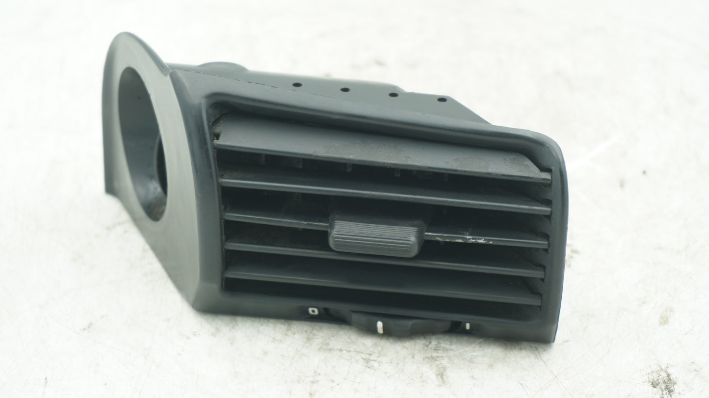 BMW 5 SERIES E34 FRONT RIGHT DOOR AIR VENT 1384088 - LRI Autoparts