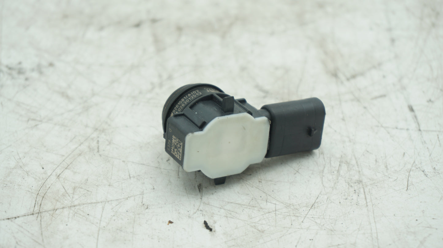 BMW F20 F21 F30 F31 F32 F33 F80 FRONT PARKING SENSOR 9261581