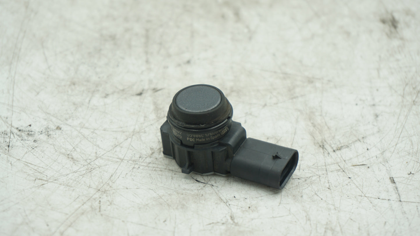 BMW F20 F21 F30 F31 F32 F33 F80 FRONT PARKING SENSOR 9261581 - LRI Autoparts