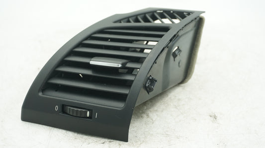 BMW E82 E87 E88 LEFT AIR VENT 7059187