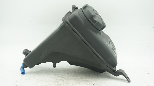 OEM BMW 1 3 X SERIES COOLANT EXPANSION TANK 7607482