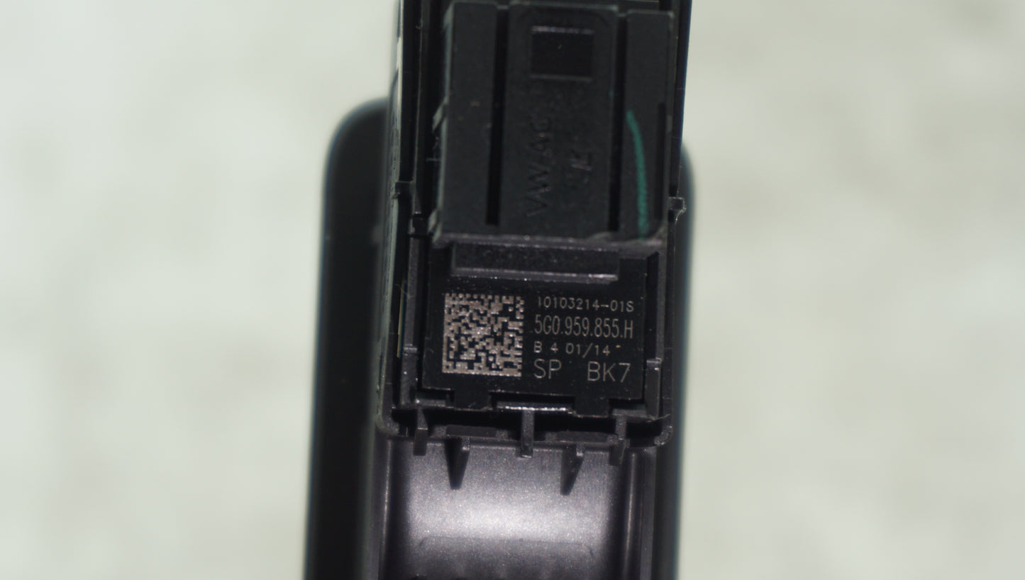 VW GOLF MK7 PASSENGER WINDOW SWITCH 5G0959855