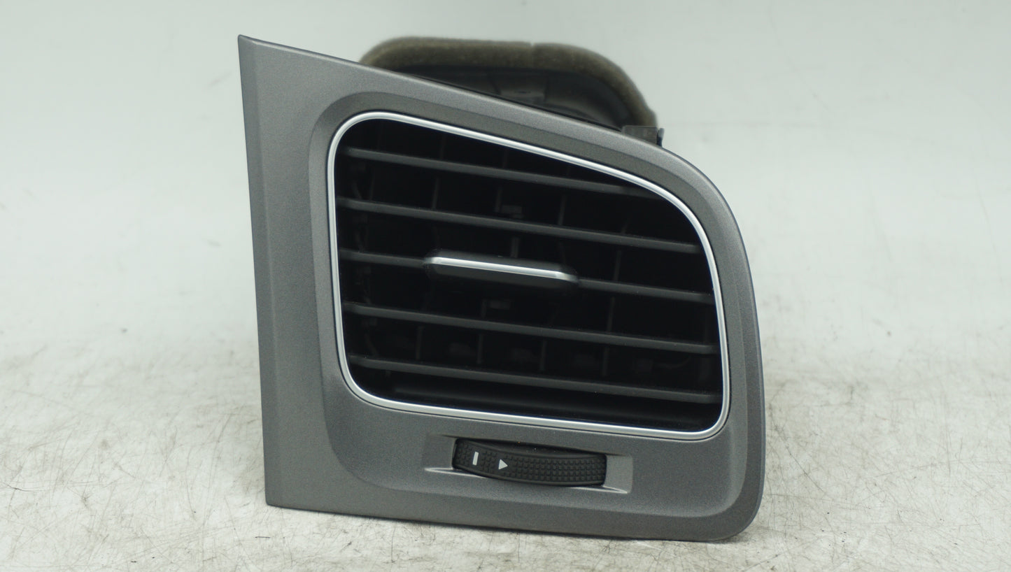 VW GOLF MK7 FRONT RIGHT DRIVERS AIR VENT 5G2819710 - LRI Autoparts