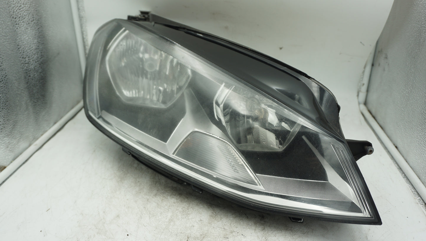VW GOLF MK7 FRONT RIGHT HEADLIGHT 5G2941006 - LRI Autoparts
