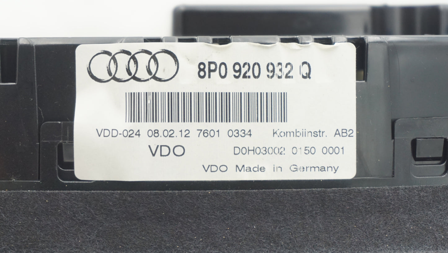 AUDI A3 8P SPEEDOMETER/INSTRUMENT CLUSTER 8P0920932Q