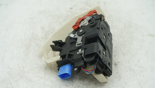 VW MK5 REAR RIGHT DOOR LOCK ACTUATOR 7L0839016D