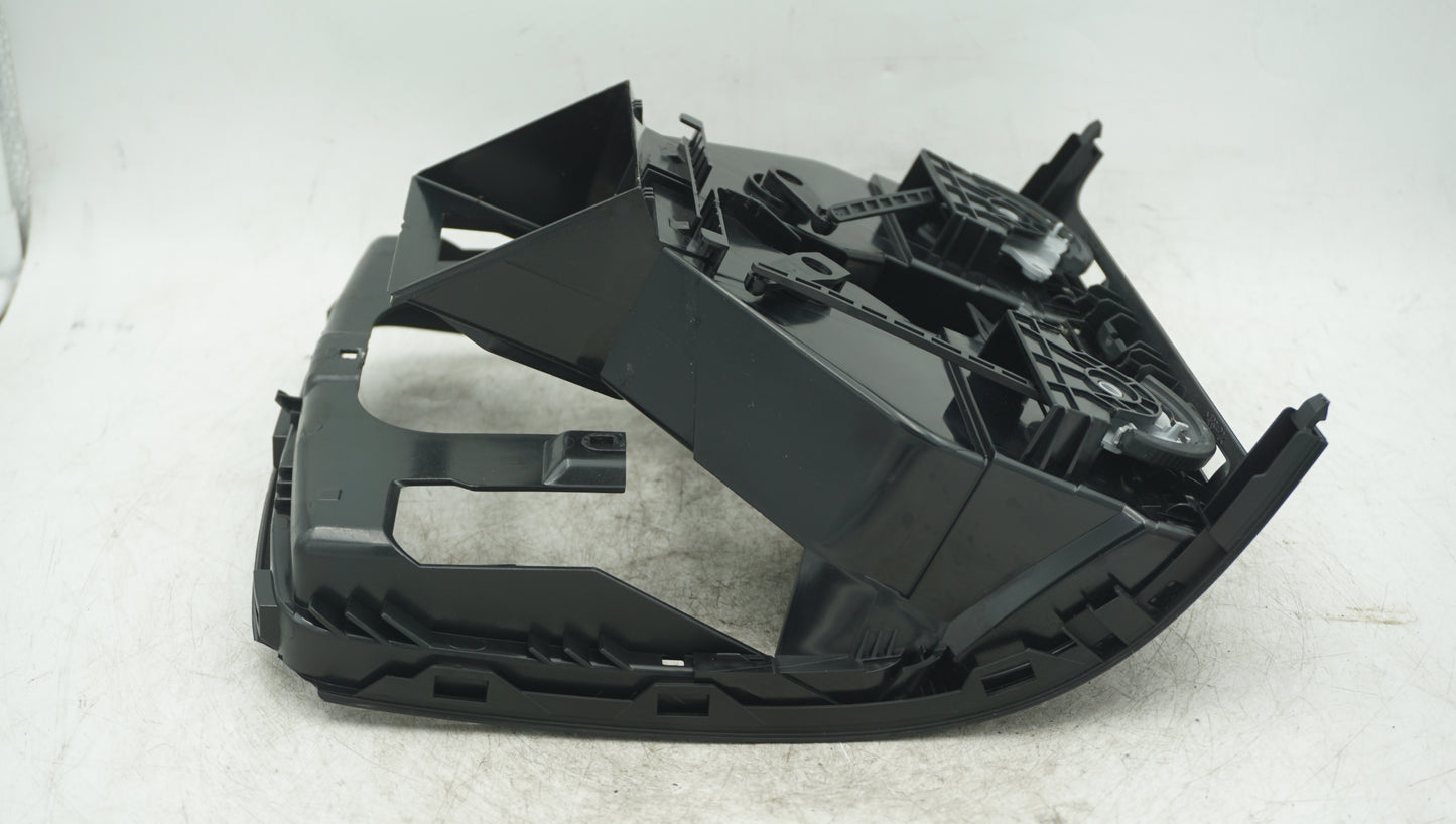 VOLKSWAGEN MK5 GOLF CENTRE AIR VENT PANEL 1K0819735 1K0819153