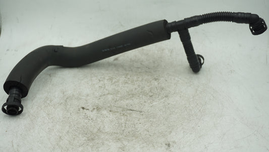 BMW CYLINDER HEAD COVER VENT HOSE 7559528