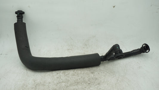 BMW CYLINDER HEAD COVER VENT HOSE 7559528