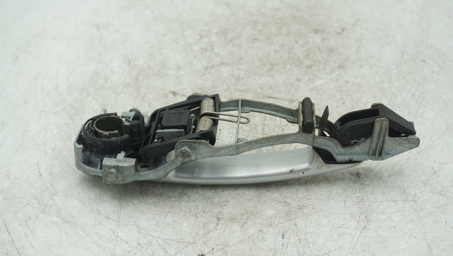 VW GOLF MK5 REAR RIGHT DOOR HANDLE 5J0837886